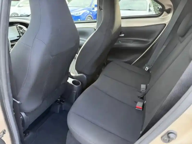 Toyota Aygo 1.0 vvt-i 72 design — photo 18