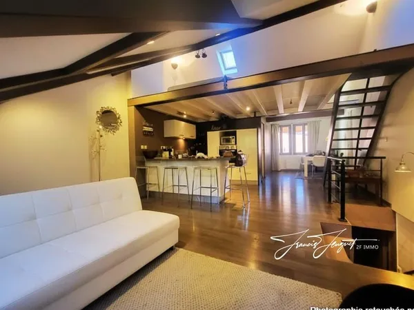 Annecy Vieille Ville - Coup de coeur pour ce loft de 62 m2 ut