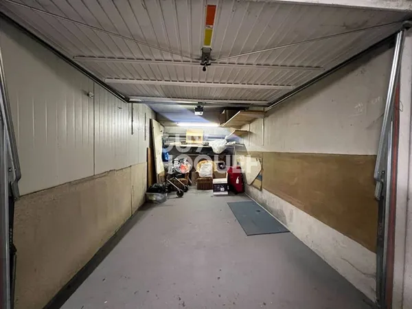 Parking 13 m²