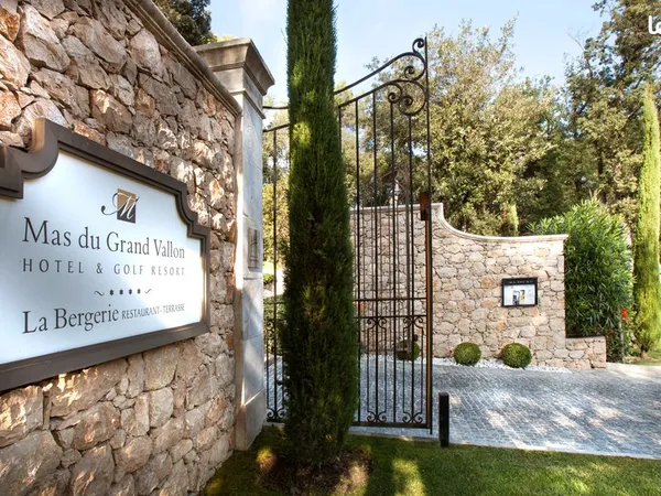 LOCATION HIVERNALE Meublé en courte durée à Mougins
