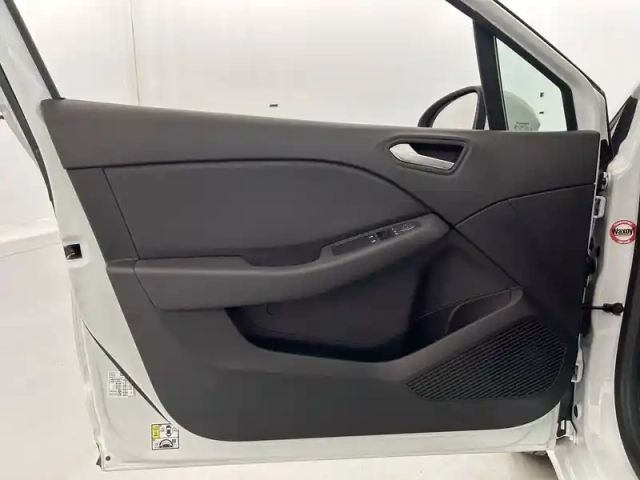 Renault Clio blue dci 85 — photo 11