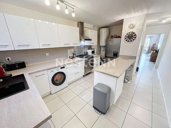 Triplex 4 pièces 80 m²