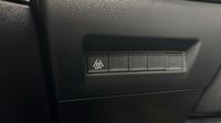 Peugeot 208 e-208 136ch GT — photo 28