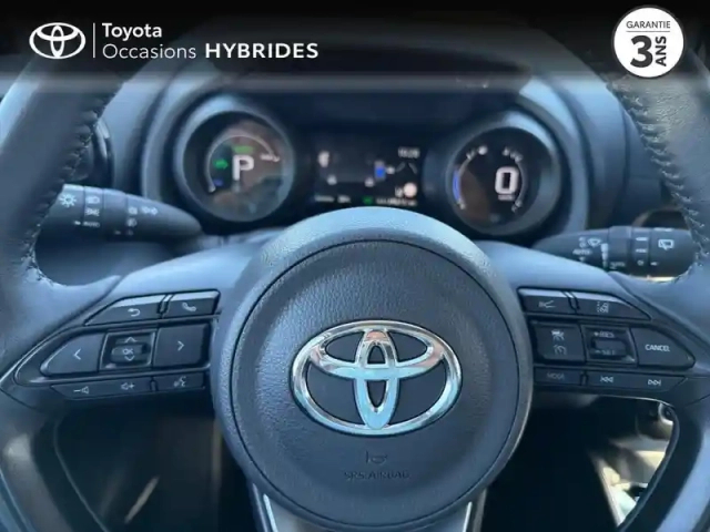 Toyota Yaris 116h design 5p my22 — photo 13