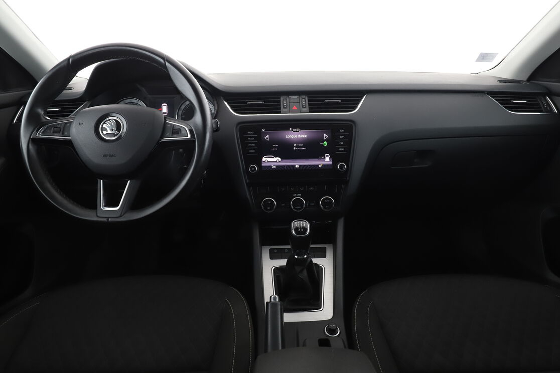 Skoda Octavia Combi 1.6 TDI Drive — photo 11