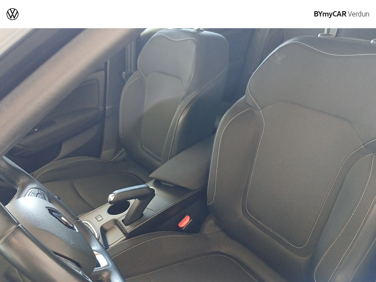 Renault Mégane IV Berline Blue dCi 115 - 21B — photo 11