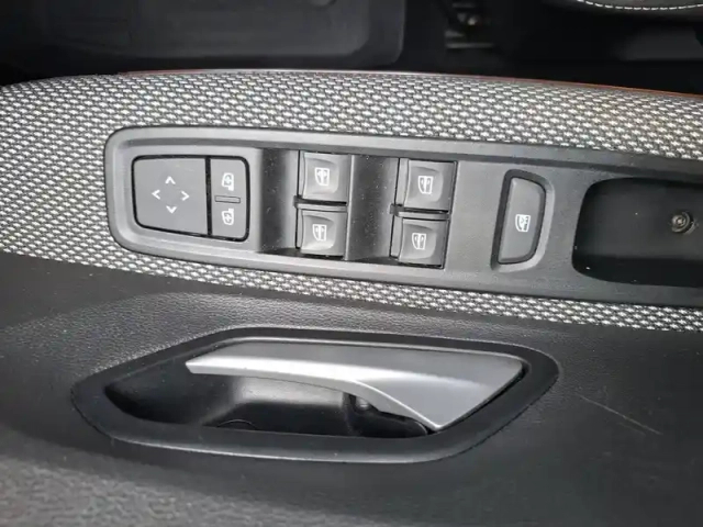 Dacia Sandero eco-g 100 — photo 23