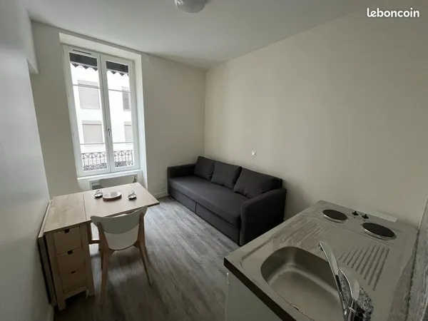 Studio 1 pièce 21 m²