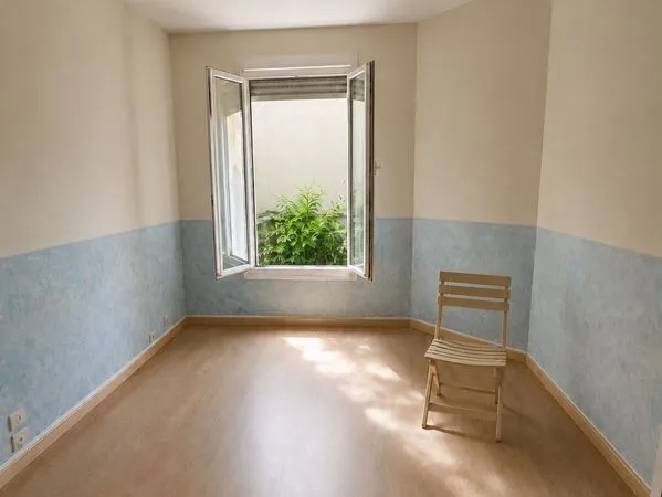 T2 à rénover, travaux, 26,53 m² avec cour privative