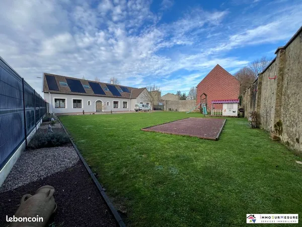 Propriété 9 pièces 228 m²
