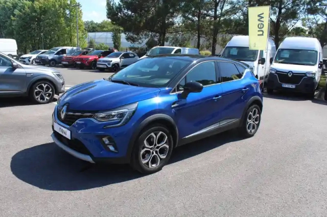 Renault Captur tce 155 edc fap — photo 1