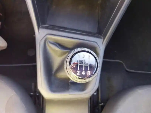 Dacia Sandero sce 65 — photo 13