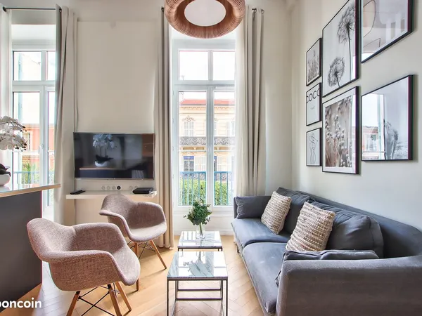 Magnifique LOFT Meublé centre-ville