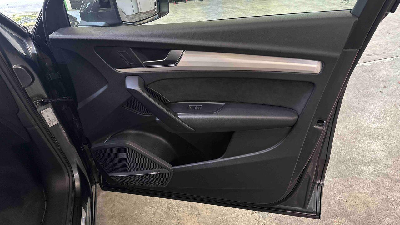 Audi Q5 55 TFSI e 367 S tronic 7 Quattro — photo 25