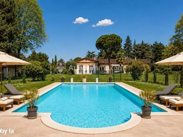 Maison 12 pièces 307 m²