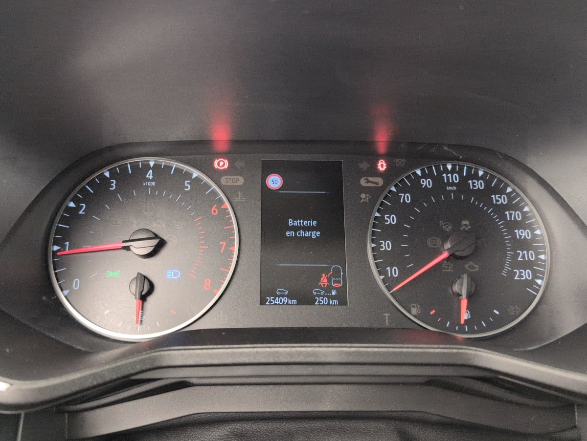 Renault Clio 5 — photo 22