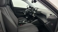 Peugeot 2008 1.2 PureTech 130ch S&S Allure Pack — photo 15