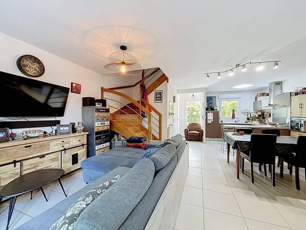 Maison 4 pièces 77 m²