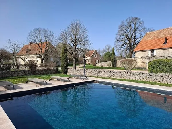 Maison 22 pièces 760 m²