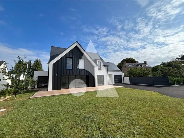 Maison 8 pièces 163 m²