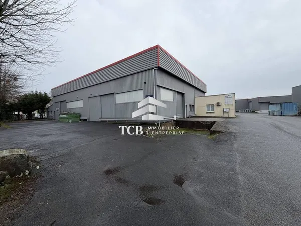 Local d'activité 546 m²