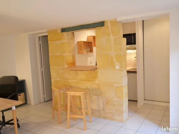 Appartement T1 Victoire sur cour intérieure