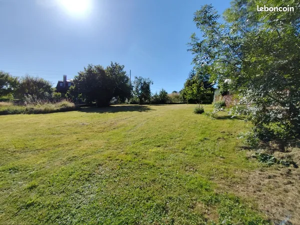 Rare Terrain à bâtir viabilisé 800 m² - Calme absolu - Hyper-centre d'Espalion
