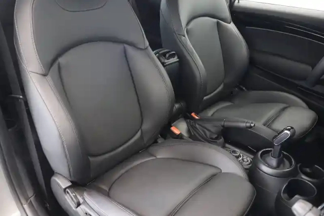 Mini Mini hatch 3 portes cooper 136 ch dkg7 — photo 29