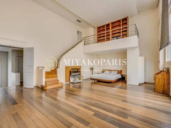 Maison 9 pièces 416 m²