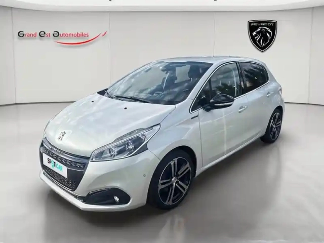 Peugeot 208 1.2 puretech 110ch gt line s&amp;s 5p — photo 1