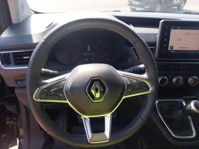 Renault Kangoo blue dci 115 — photo 11