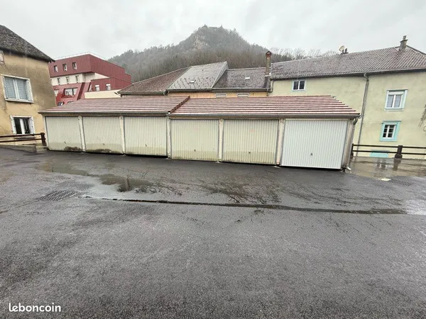 Garage salins les bains
