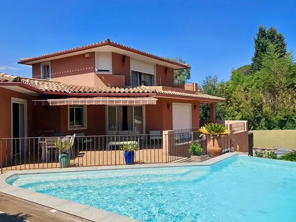Propriété 15 pièces 420 m²