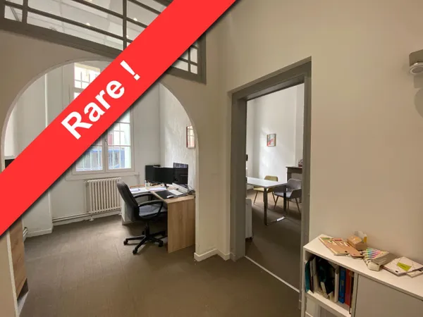 Local commercial 4 pièces 103 m²