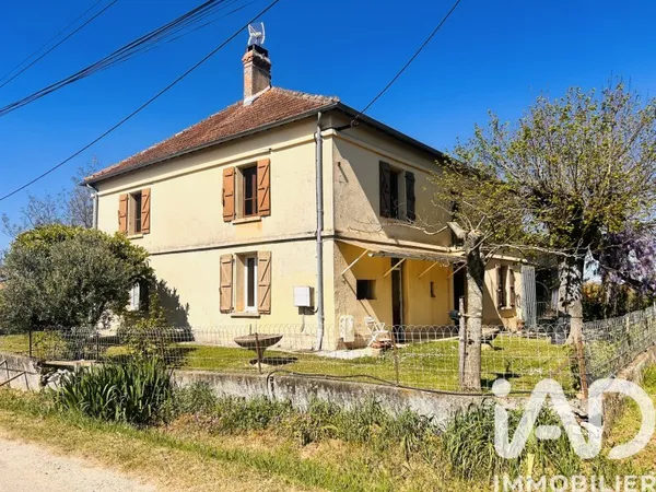 Maison 8 pièces 260 m²