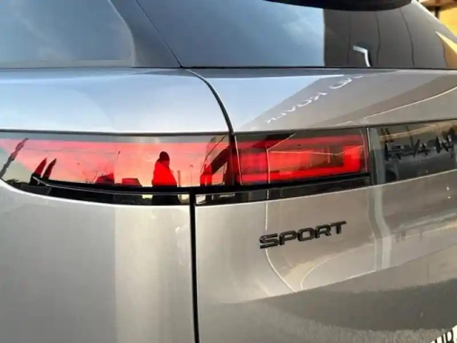 Land Rover Range Rover sport 3.0 p460e 460ch phev dynamic se — photo 9