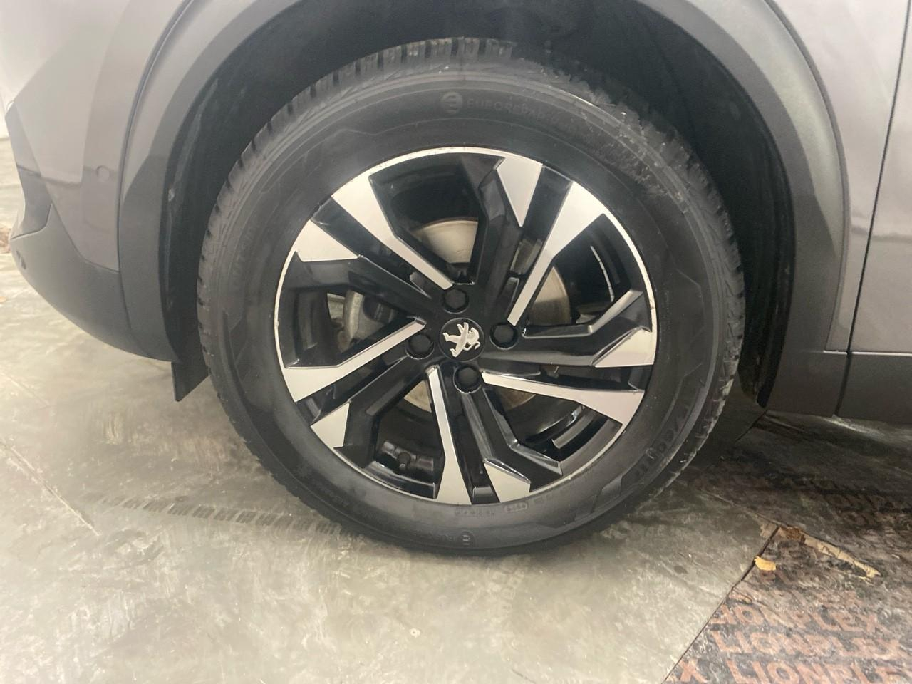 Peugeot 2008 puretech 130 s&s bvm6 gt — photo 16