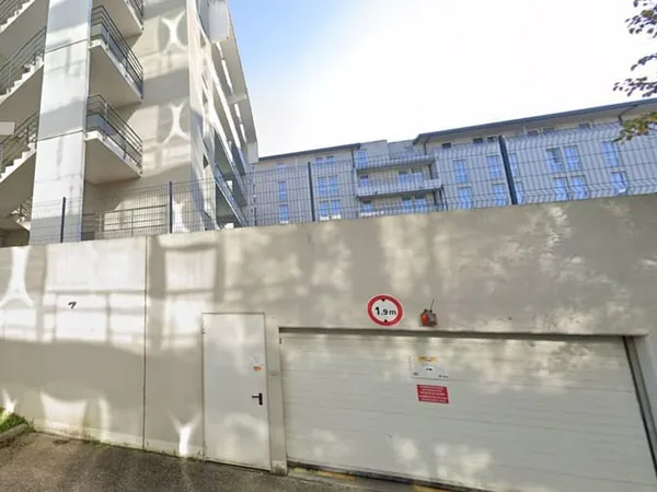 Stationnement Location Nancy 50€