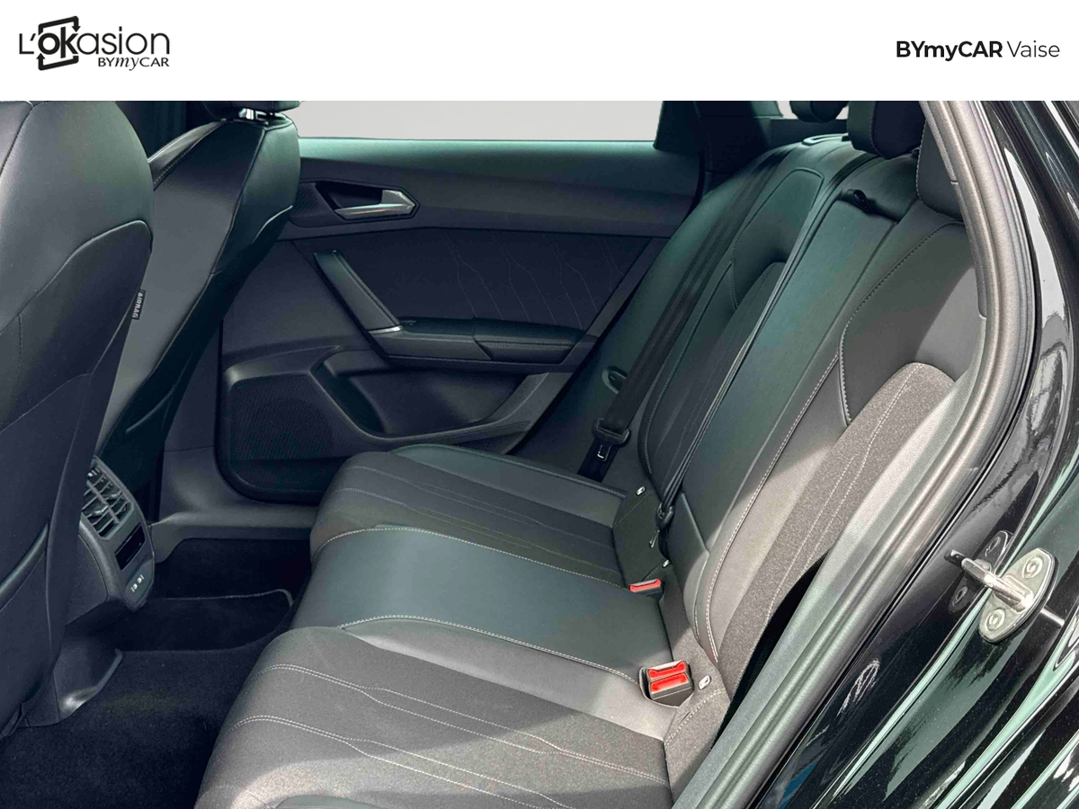 Cupra Leon Sportstourer 1.5 eTSI Hybrid 150 ch DSG7 — photo 12