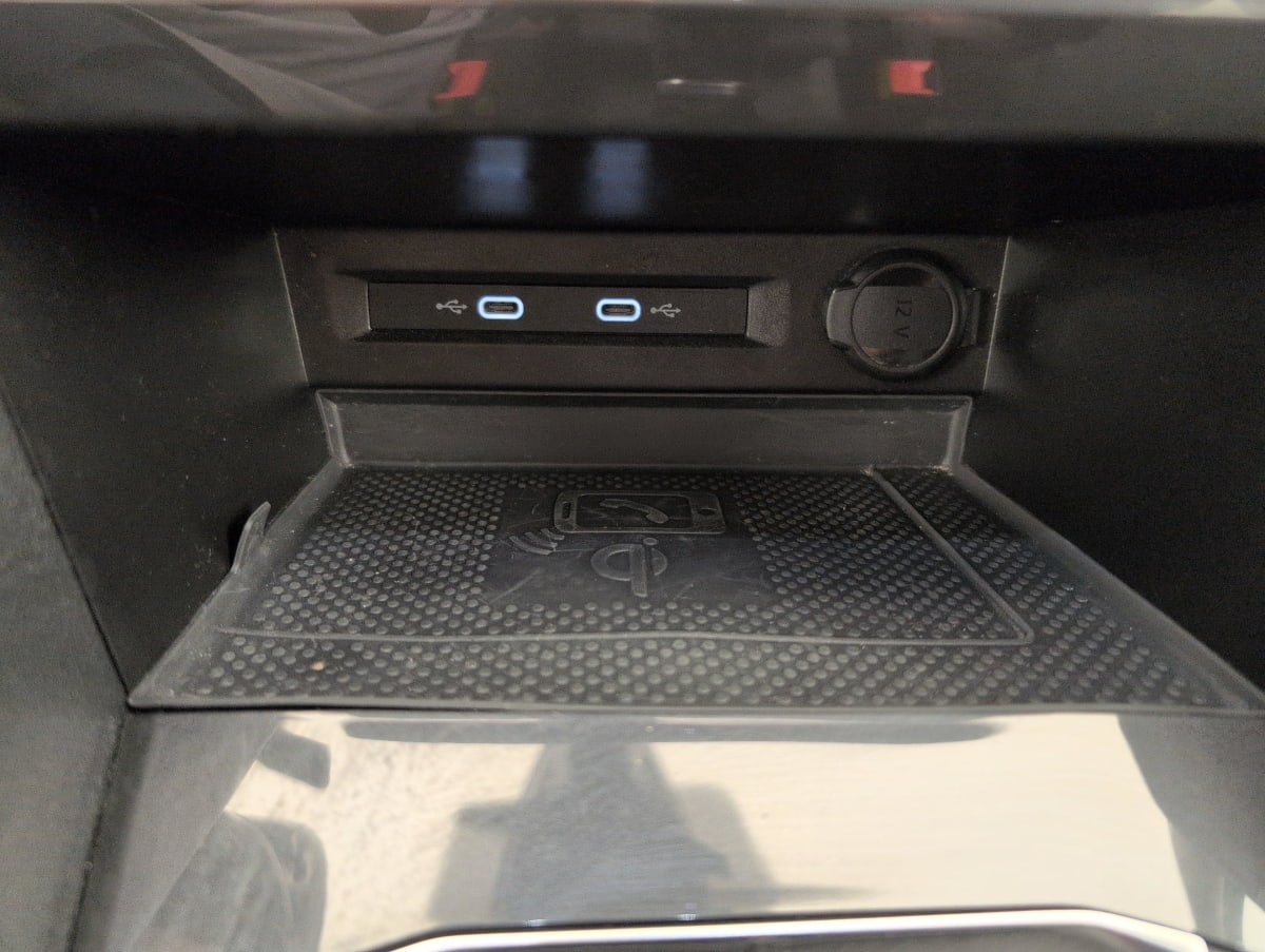 Volkswagen Tiguan Allspace — photo 20