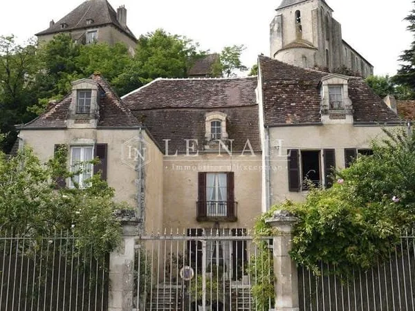 Maison de ville 10 pièces 325 m²