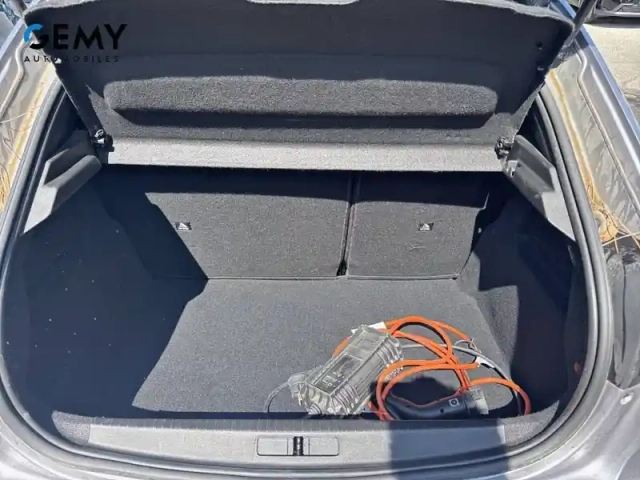 Peugeot 208 electrique 50 kwh 136ch — photo 6