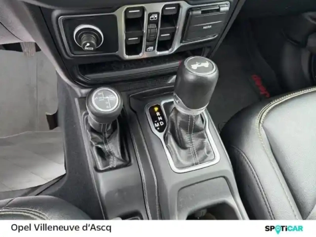 Jeep Wrangler unlimited 2.0 t 380ch 4xe sahara command trac — photo 15