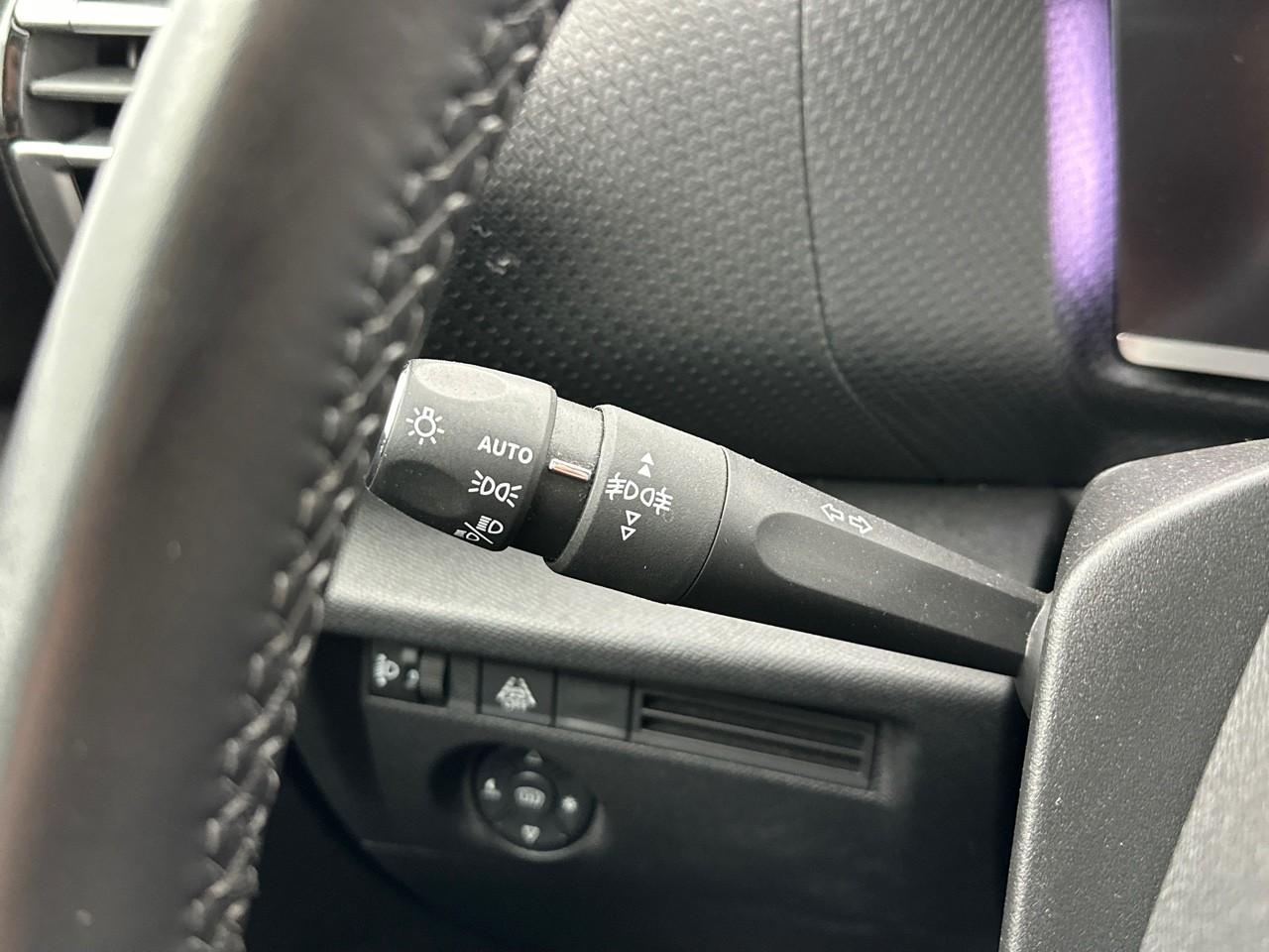Citroën C4 puretech 130 s&s eat8 shine — photo 17
