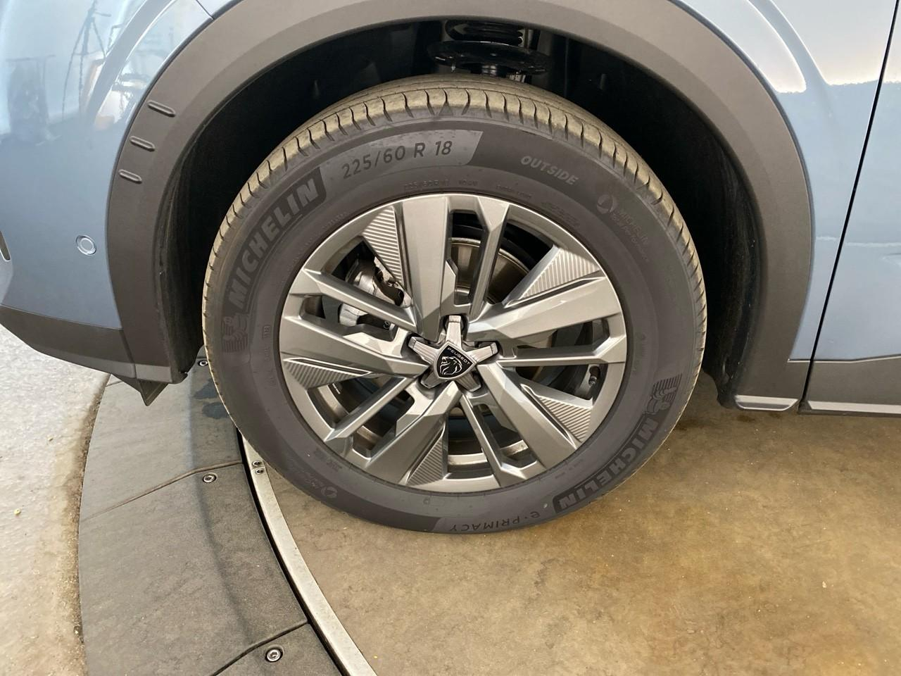 Peugeot 5008 hybrid 145 ch e-dcs6 allure — photo 11