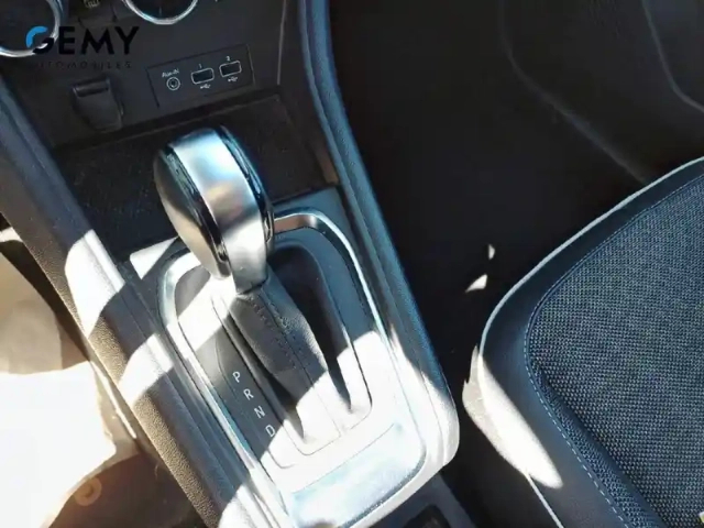 Renault Captur tce 155 edc fap — photo 30