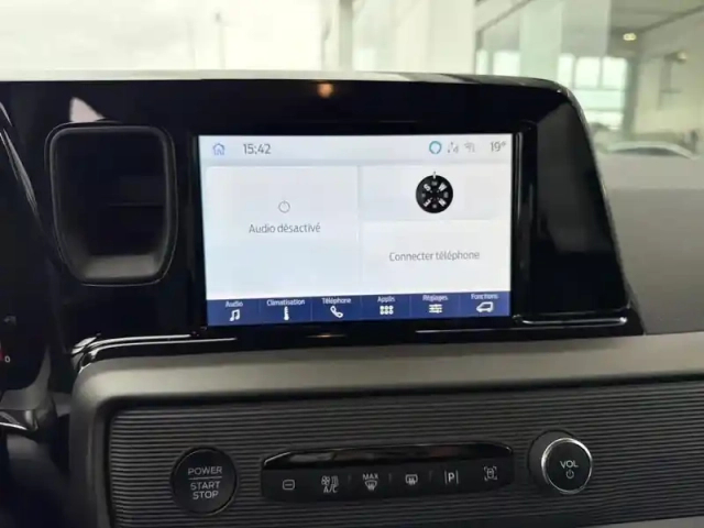 Ford Tourneo Courier 1.0 ecoboost 125ch s&amp;s titanium — photo 9