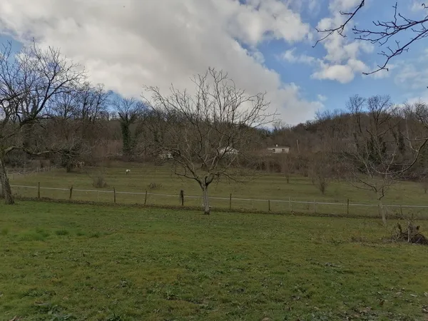 Terrain en individuel 860 m²