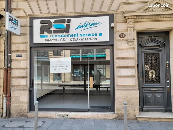 Local 86 m² BORDEAUX