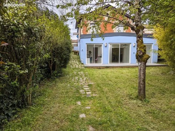 Maison climatisée Talence 6 pièce(s) 103 m² Jardin 250 m²